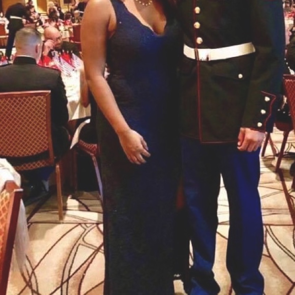 BLUE FORMAL GOWN ( SIZE MISSING MOST LIKELY A L-XL)